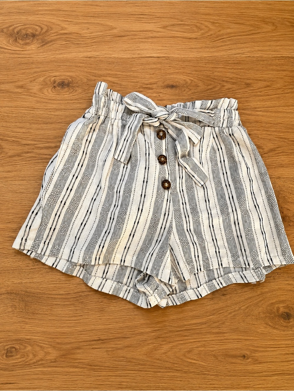 Sienna Sky Women’s Striped Paperbag Waist Shorts | Size Small